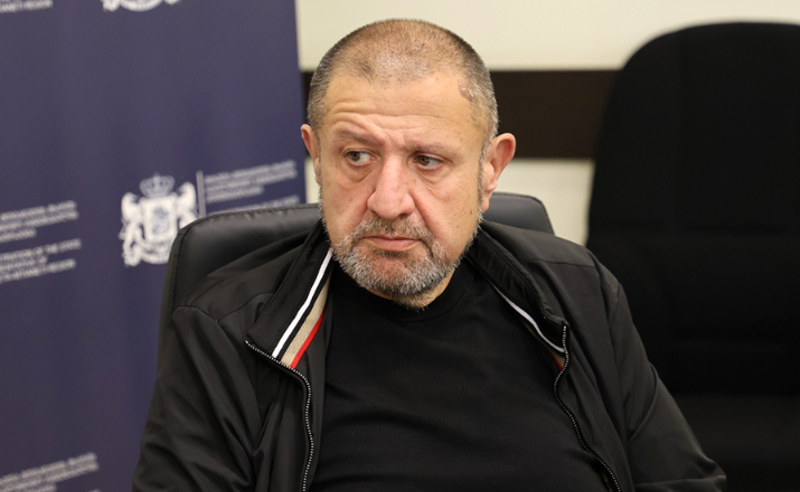დაკავება ქრთამის აღების ბრალდებით - "პირველებისთვის" ცნობილი ხდება "ოცნების" მაღალჩინოსნის ვინაობა