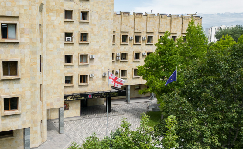 პირადი ცხოვრების კადრების გავრცელება და სქესობრივი კავშირის იძულება - პროკურატურამ 1 პირი დააკავა