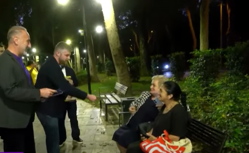 "ხალხის უმრავლესობა საბრძოლო განწყობაზეა" - ირაკლი კუპრაძე და გიორგი შარაშიძე დიღმის მასივში მოსახლოებას ხვდებიან