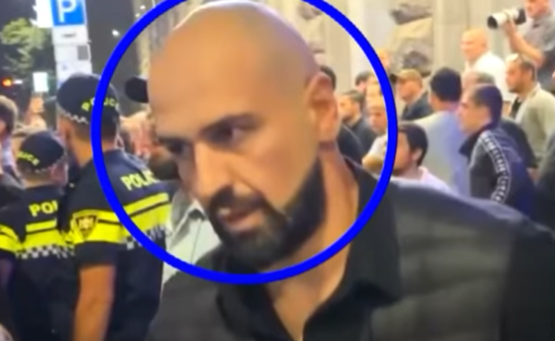 "საპატიო თბილისელის" ღონისძიებას "ოცნების" ის მხარდამჭერებიც ესწრებოდნენ, რომლებმაც მელიქიშვილზე აქტივისტებს სცემეს 