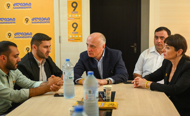 სუსის მეთოდები და ტიტუშკების იერიში – "ძლიერი საქართველო" ოპოზიციაზე ზეწოლის ახალ ტალღაზე საუბრობს
