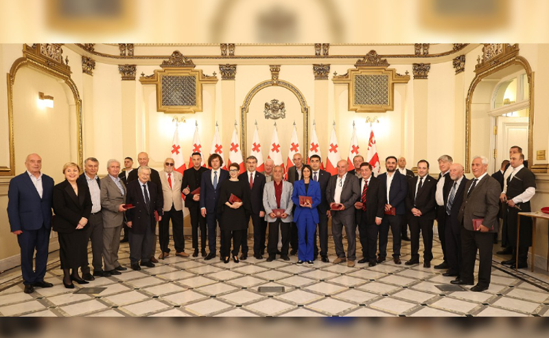 კულტურის სფეროს რომელ წარმომადგენლებს გადასცა "ოცნებამ" "ბრწყინვალებისა და ღირსების" ორდენები
