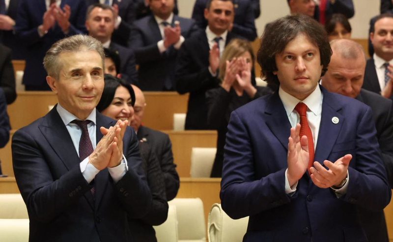 ოპოზიციის აკრძალვის კანონი  III მოსმენით მიიღეს