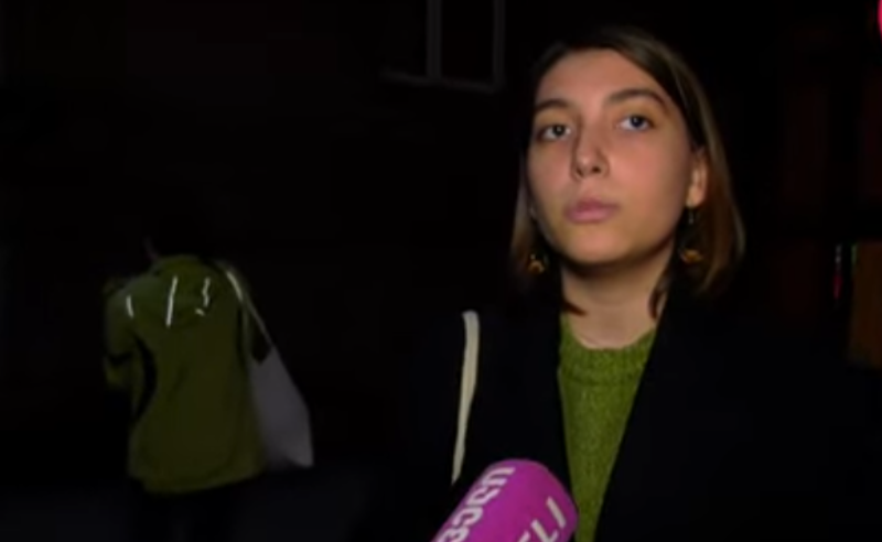 სტუდენტები კობახიძის წინააღმდეგ - განათლების სამინისტროსთან აქცია მიმდინარეობს