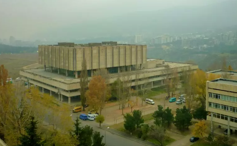 უნივერსიტეტების შენობებს გაყიდიან?