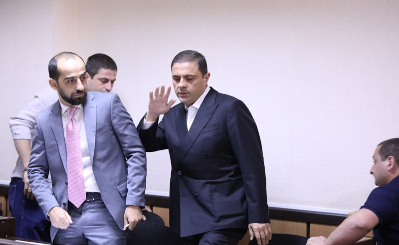 რომეო მიქაუტაძეს წინააღმდეგ ჩვენება მისმა ყოფილმა თანამშრომელმა მისცა- რა თქვა ზურაბ არველაძემ პროცესზე 