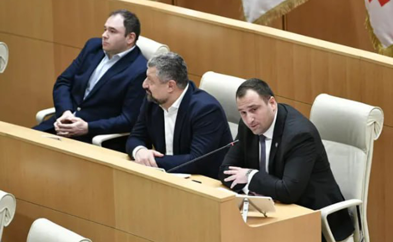 მძიმე "დებიუტი" პარლამენტში  - გახარიას გუნდს "ოცნებამ" განკითხვის დღეები დაუანონსა
