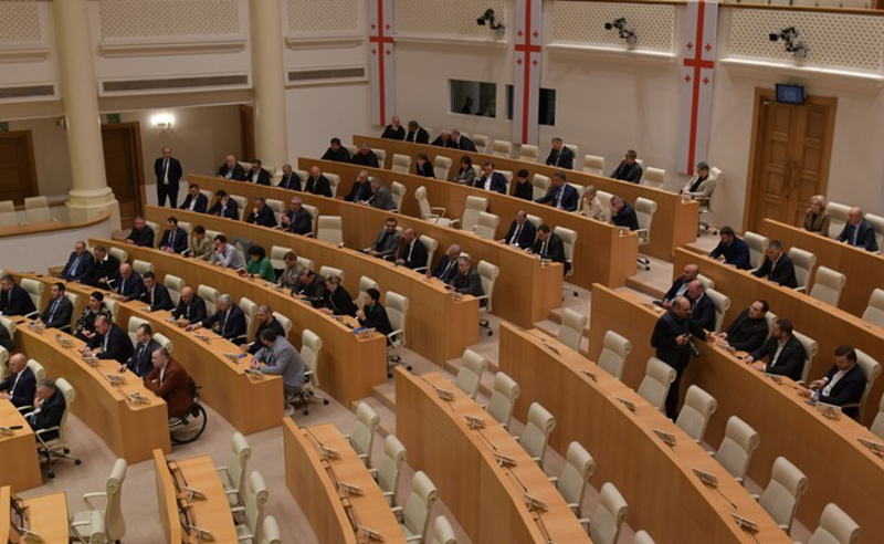 "ოცნების" დეპუტატების მივლინებებში დახარჯული ფული - აუდიტის სამსახურის დასკვნა 