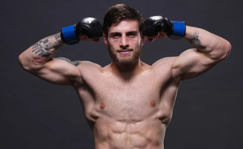 UFC-ის სუპერ მსუბუქ წონაში ალექსანდრე თოფურიამ ყაზახი ოპონენტი დაამარცხა