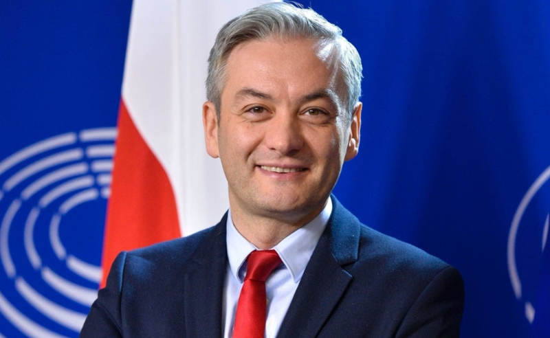 "მზია ამაღლობელი დემოკრატიული წინააღმდეგობის უმნიშვნელოვანეს სიმბოლოს წარმოადგენს" - რობერტ ბეიდრონი