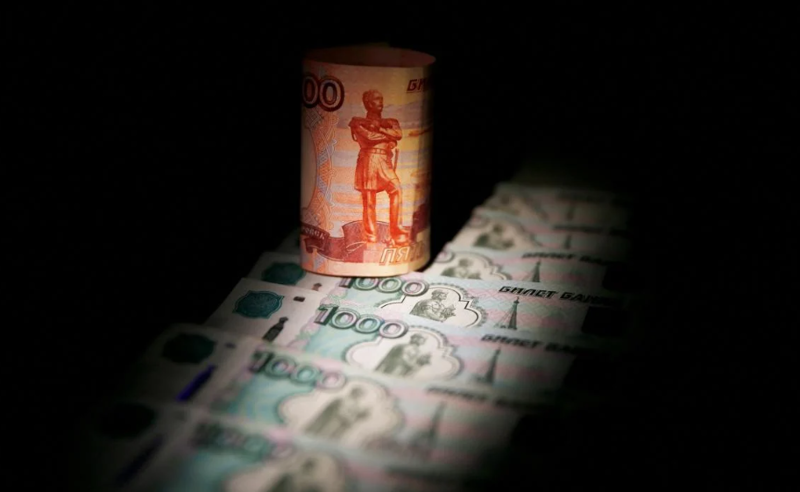 Bloomberg: რუსეთის სამხედრო ბიუჯეტი, ნავთობის ექსპორტის ვარდნის ფონზე, მნიშვნელოვნად დაზარალდა