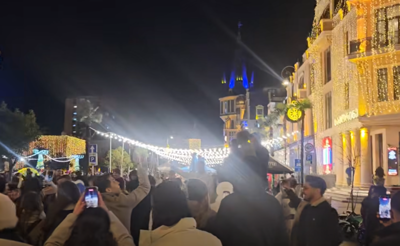რუსული სიმღერა ერას მოედანზე - სოციალურ ქსელში გავრცელებულ ვიდეოს მოქალაქეების პროტესტი მოჰყვა