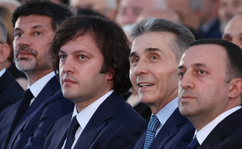 კალაძე  ღარიბაშვილზე კომენტარს აკეთებს - არ ამბობს, როდის ესაუბრა ივანიშვილს