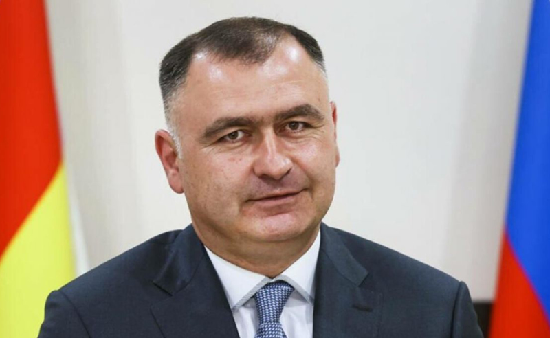 ალან გაგლოვმა ე.წ. მთავრობის დათხოვნის ბრძანებას ხელი მოაწერა