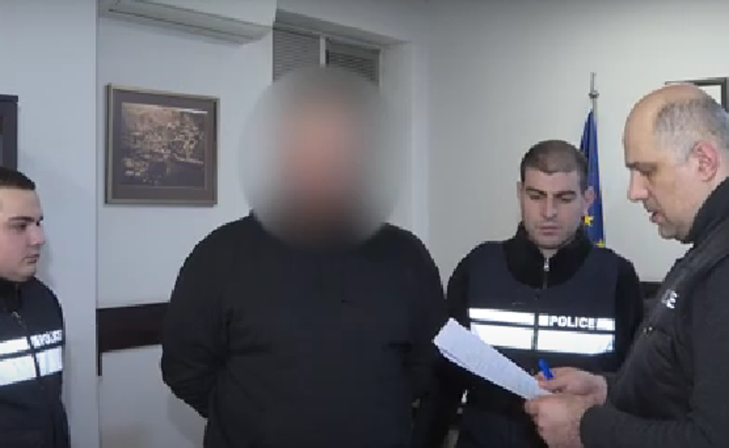 2 პირის ჯგუფურად ცემის ფაქტზე 3 ადამიანი დააკავეს 