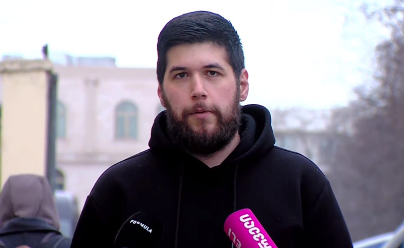 მოსამართლე მაკარიძემ ლუკა ნაგლიაშვილი ტროტუარზე დგომის გამო 5-დღიან პატიმრობაში გაუშვა 