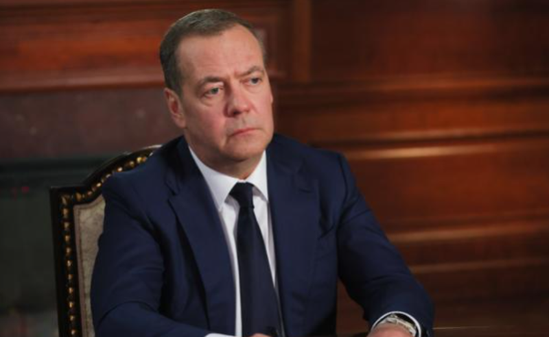 მედვედევი: აგვისტოს მოვლენებმა ჩემი ცხოვრება მკვეთრად შეცვალა