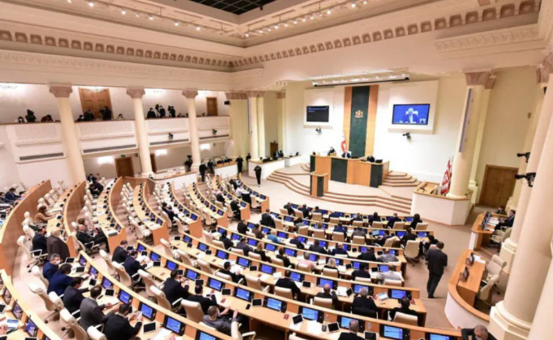 პარლამენტმა “უმაღლესი განათლების შესახებ“ კანონში ცვლილებებს I მოსმენით მხარი დაუჭირა