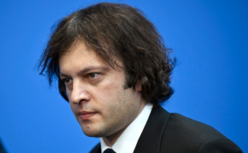 კობახიძე ადგენს მარკეტების და აფთიაქების შემცირების შესაძლებლობას