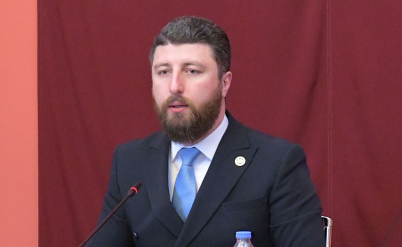 “ოცნება“ სისხლის სამართლებრივი პასუხისმგებლობით ემუქრება მეწარმეს, თუ ის პოლიტიკურ აქტივობას გააგრძელებს