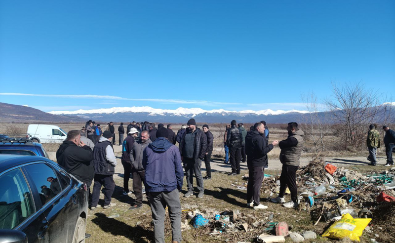 საოკუპაციო ხაზთან მდებარე სოფელ დიცში პროტესტია - ადგილობრივები მიწების გასხვისებას აპროტესტებენ