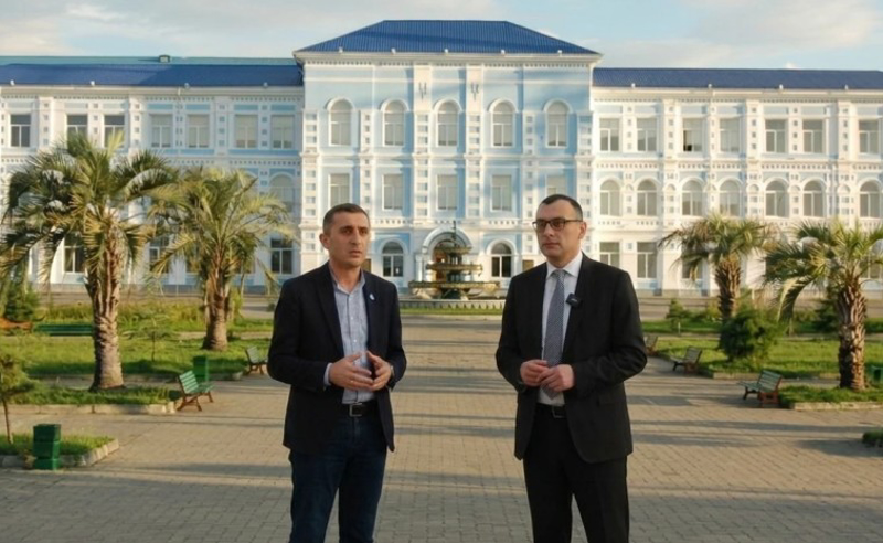 ბათუმის უნივერსიტეტის რექტორის მოადგილემ თანამდებობა დატოვა - რექტორი შვებულებაში გავიდა