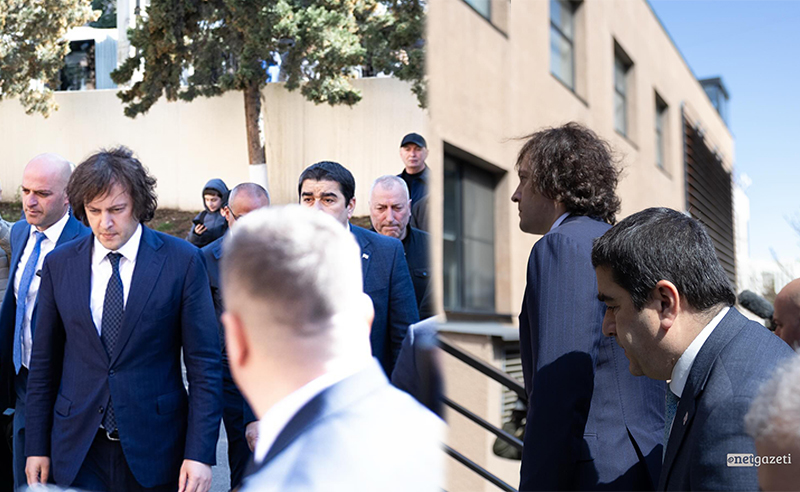 "მინდა პატრიარქს ჯანმრთელობა ვუსურვო" - ირაკლი კობახიძე კლინიკაში მივიდა