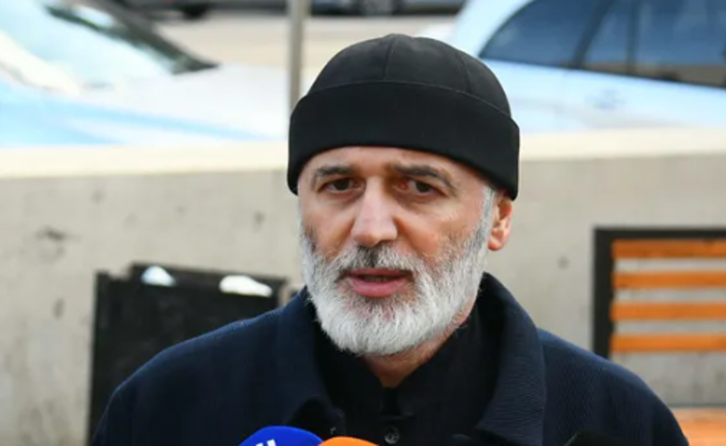 შემდგომი რაიმე მოქმედებები მხოლოდ იმის მერე განისაზღვრება, რას აჩვენებს დინამიკაში ორგანიზმი - დეკანოზი პატრიარქზე