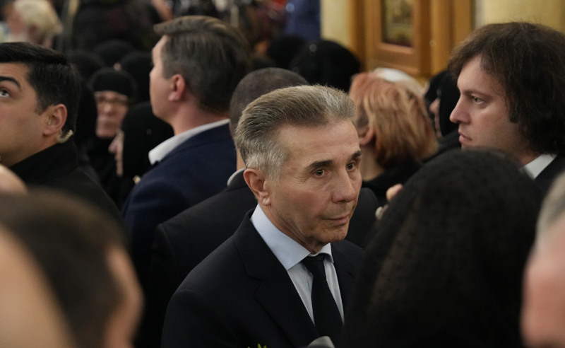 ბიძინა ივანიშვილი სამებაში მივიდა 