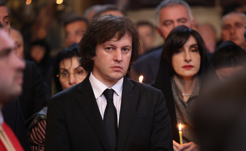 ირაკლი კობახიძემ დაადასტურა, რომ პატრიარქის პანაშვიდზე ყოფილი პრეზიდენტები განგებ არ მიიწვიეს
