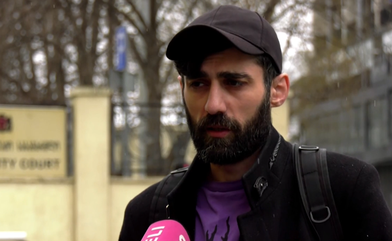 სასამართლომ ფოტოგრაფ გიორგი თარხნიშვილის “ტროტუარის საქმე“ შეწყვიტა
