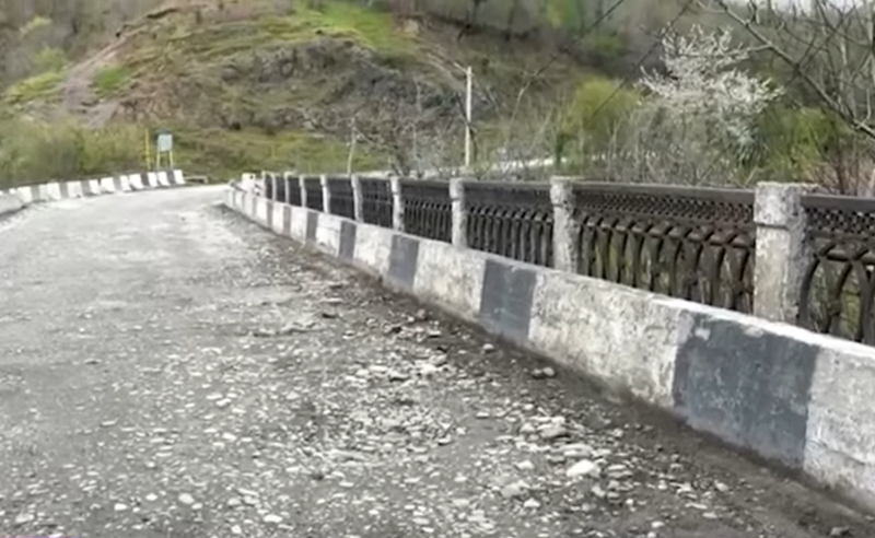 ოზურგეთი–თბილისის დამაკავშირებელი გზის რეაბილიტაცია 3 წელია ჭიანურდება - ხალხი დახმარებას ითხოვს
