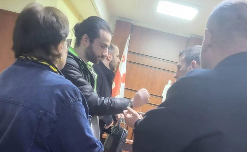 მოსამართლე თორნიკე კაპანაძემ ვახტანგ რამიშვილი 4-დღიანი პატიმრობაში გაუშვა 