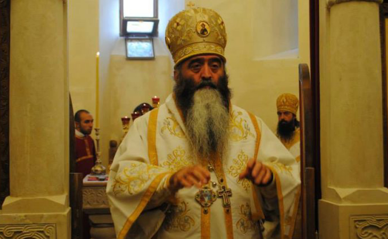 მეუფე საბა გიგიბერია, რომლის ქადაგებაც სასულიერო პირების ნაწილმა ზეწოლად აღიქვა, დამატებით განმარტებას არ აკეთებს 