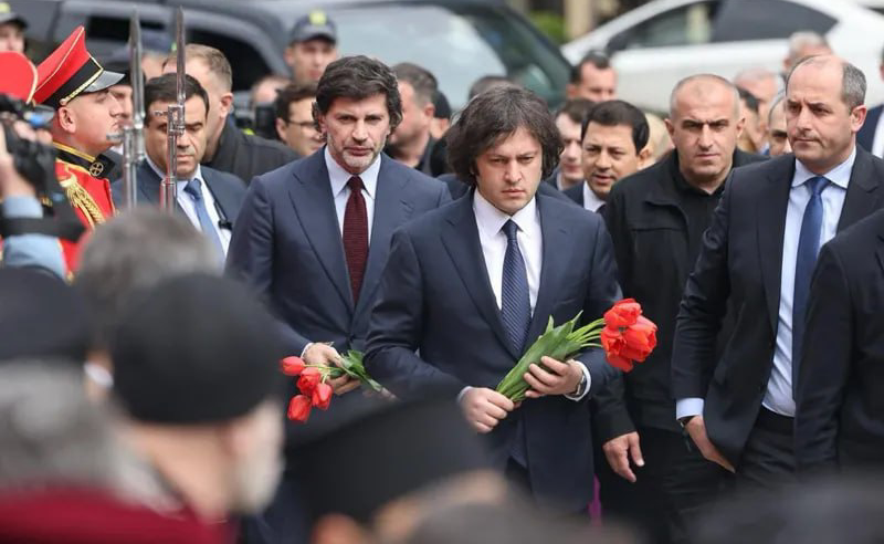 "არ გასპოილერებთ" - "ოცნებაში" არ ამბობენ მივლენ თუ არა 9 აპრილის მემორიალთან