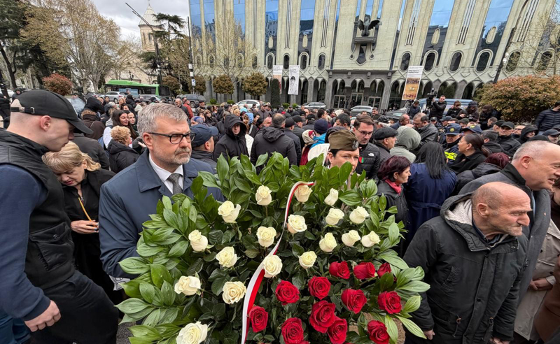 "პოლონეთი და საქართველო მაშინ ერთად იბრძოდნენ საბჭოთა ტირანიის წინააღმდეგ. ჩვენ ახლაც ვუერთდებით ქართულ საზოგადოებას" - პოლონეთის საელჩო