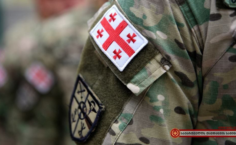 დაკავებულია პირი, რომელიც ქრთამის სანაცვლოდ წვევამდელებს სამხედრო სამსახურისგან თავის არიდებაში ეხმარებოდა
