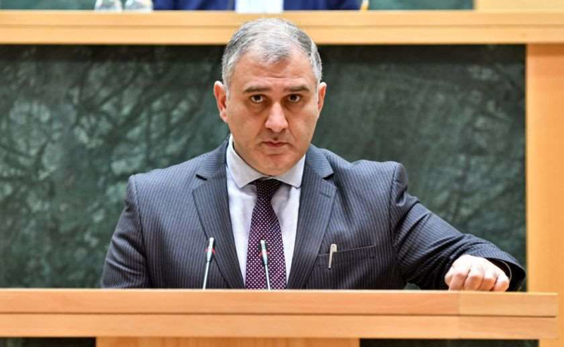 ჯანდაცვის მინიტრმა ოპოზიციას "ავადმყოფები", "ამორალურები", "უსინდისოები" და "მატყუარები" ეძახა - რა ხდებოდა პარლამენტში
