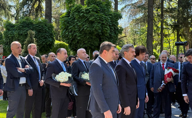 ფაშიზმზე გამარჯვების დღე - კიკვიძის ბაღში "ოცნების" ლიდერები მივიდნენ 