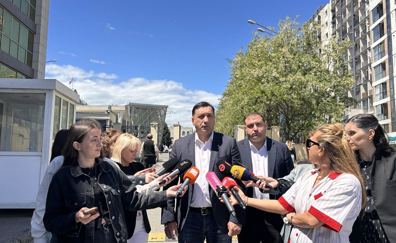 ლევან ბეჟაშვილი: დღეს ივანიშვილის სასამართლოს მორიგი პოლიტიკური ეგზეკუციის დღეა