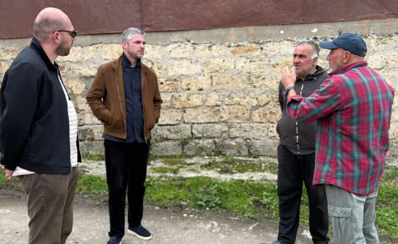 ირაკლი კუპრაძე თანაგუნდელებთან ერთად სვანეთში, ბეჩოს თემის სოფელ მაზერში ადგილობრივების პრობლემებს გაეცნო