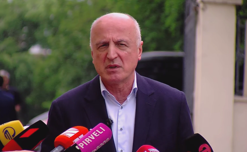 სხდომა  შეგნებულად არის დახურული, რომ საზოგადოებამ ვერ მოისმინოს საოცარი აბსურდი, რომელსაც ვესწრებით - ბადრი ჯაფარიძე