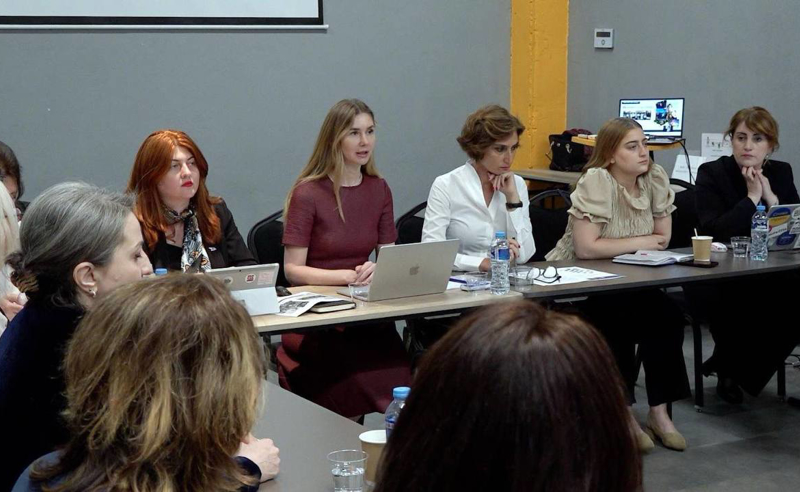 პოლიტიკოსი ქალები საქართველოში აკრედიტებული დიპლომატიური კორპუსის წარმომადგენლებს შეხვდნენ