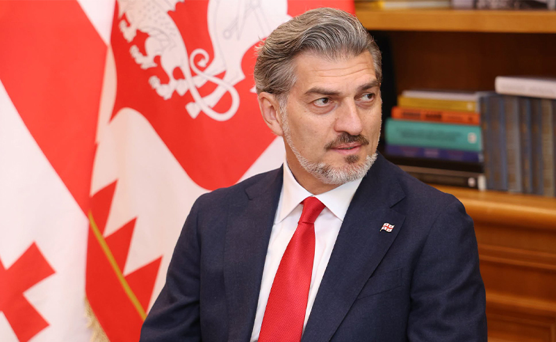 მედია: მიხეილ ყაველაშვილი თეირანში აიათოლა ალი ჰამენეის დაკრძალვაზეა მიწვეული 