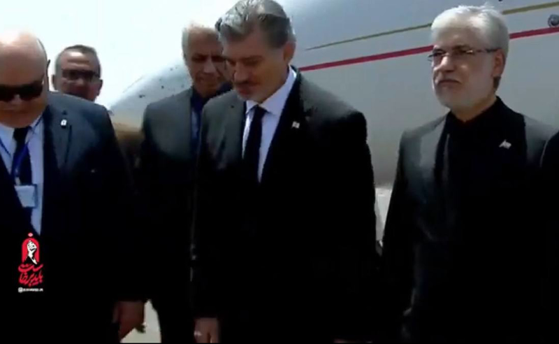 მიხეილ ყაველაშვილი აიათოლა ალი ხამენეის სამგლოვიარო ცერემონიაზე დასასწრებად ირანში ჩავიდა - პირველი კადრები