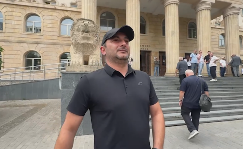 8 პოლიტიკოსის საქმე - ვინ არის პროცესზე მიყვანილი მოწმე-პოლიციელი და რა თქვა მან სასამართლოში?