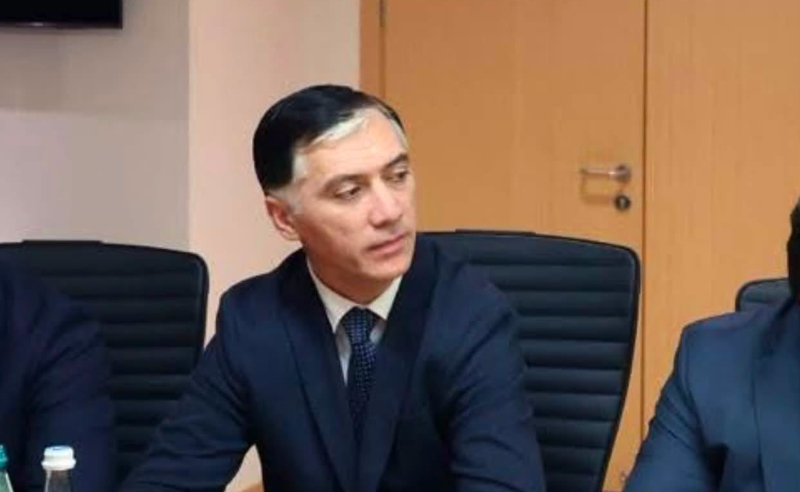 დააწინაურეს პოლიციის მაღალჩინოსანი, რომელსაც ცოლი სასტიკ ძალადობაში ამხელს