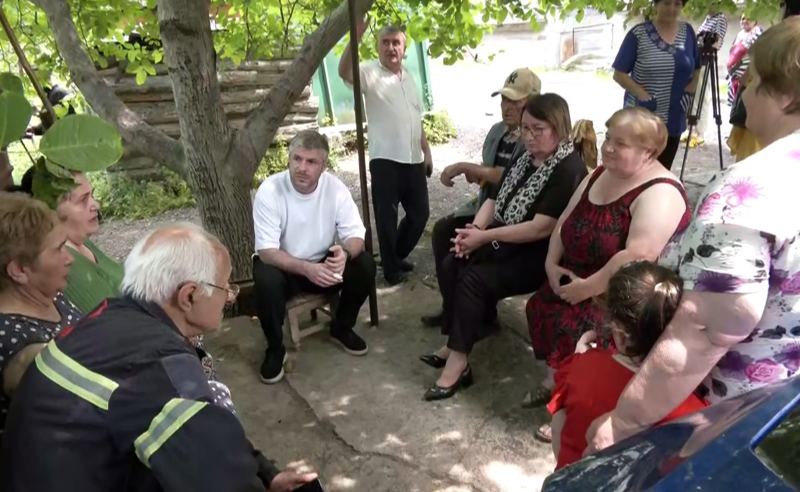 “ლელო ძლიერი საქართველოს“ ლიდერები დაბა ვალეს მოსახლეობას შეხვდნენ და მათი პრობლემები მოისმინეს