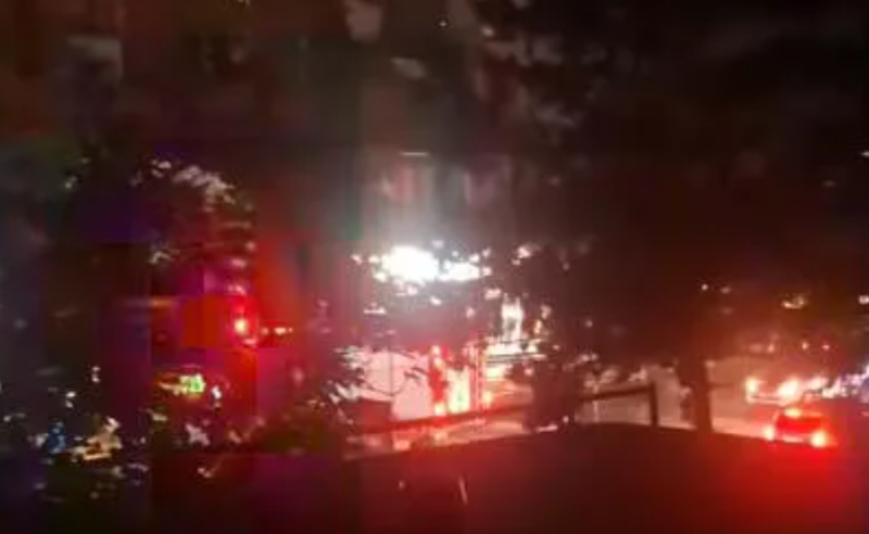 თბილისში, კარტოზიას ქუჩაზე საცხოვრებელი კორპუსის მეშვიდე სართულზე ხანძარი იყო