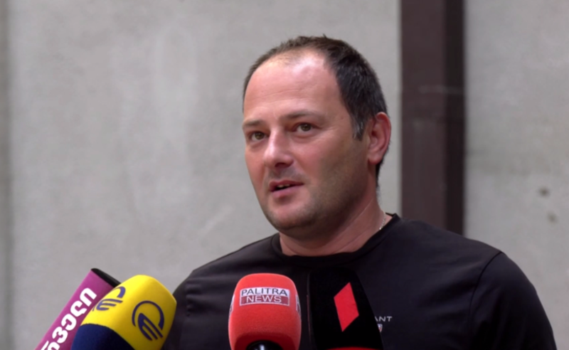 "ისეთ მდგომარეობაშია, რომ მისი ჩვენება ახლა მიზანშეწონილი არ არის" - ვერაზე მკვლელობისა და დაჭრის საქმეზე ბრალდებულის ადვოკატი  